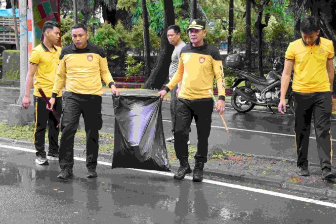 
					Tindaklanjuti Program Presiden, Polres Maros Gelar Aksi Bersih-Bersih di PTB Maros