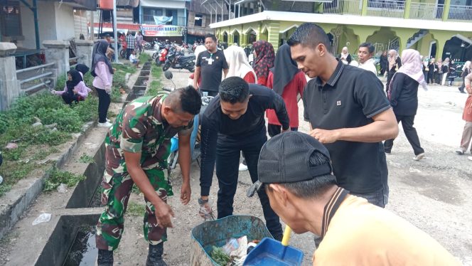 
					Pastikan Pelayanan Berjalan, Bupati Kuansing Instruksikan ASN WFH Bantu Tugas di Kantor Camat